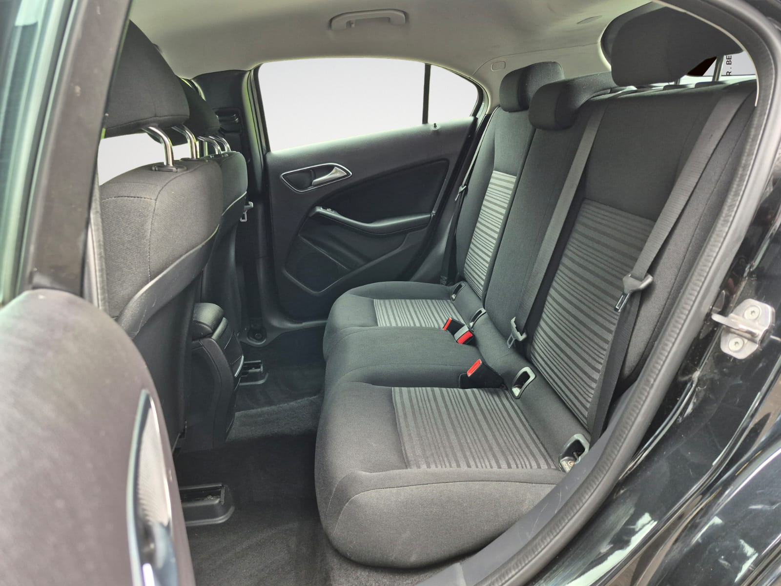 Mercedes-Benz A 180 d Sensation - Premium Accessible et Faible Consommation - Garantie 12 Mois avec Entretien Effectué - Zone LEZ Ok