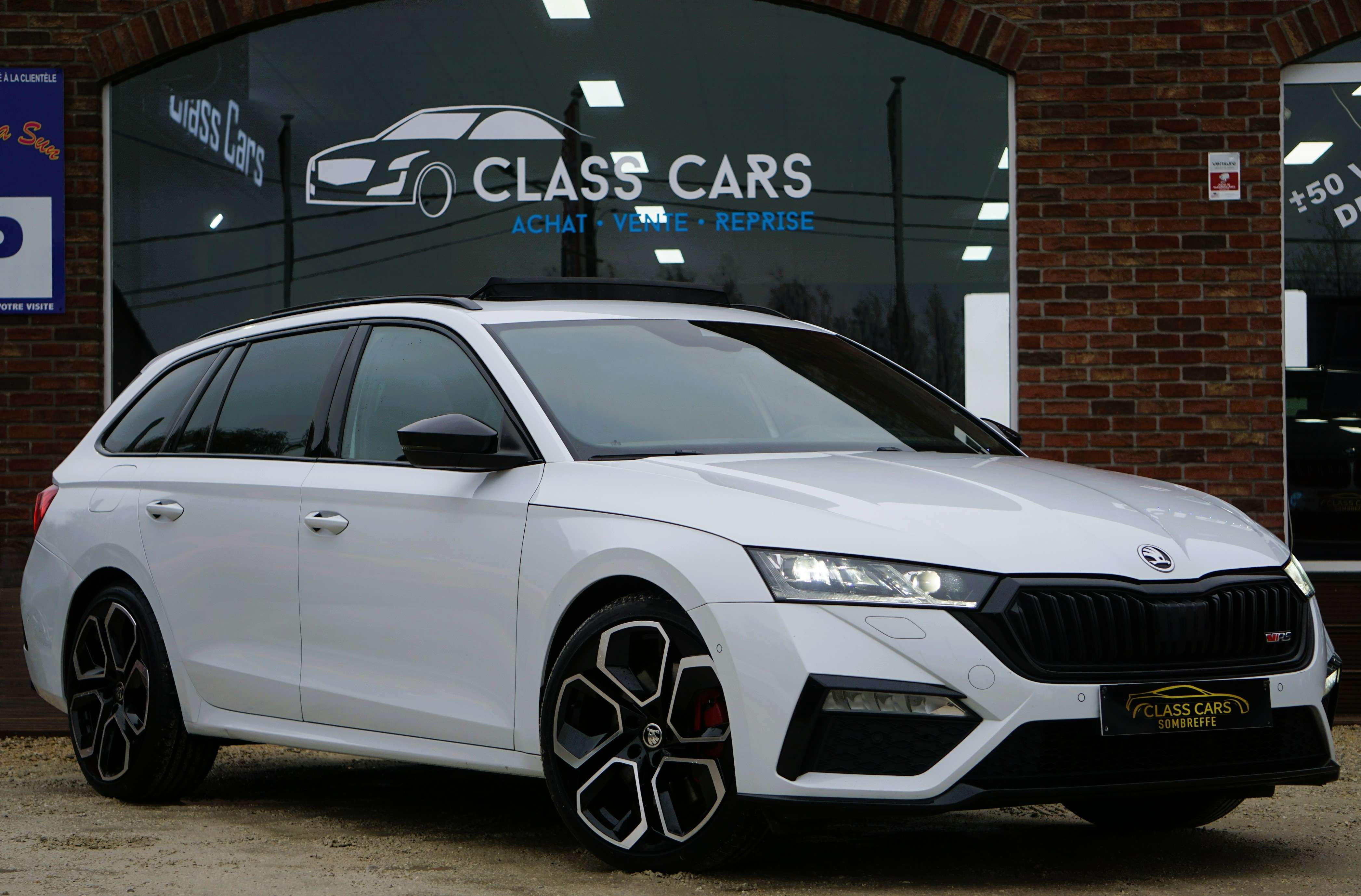 Skoda Octavia SW RS 2.0 TFSI 245CV COCKPIT DSG PANO CAM CARNET