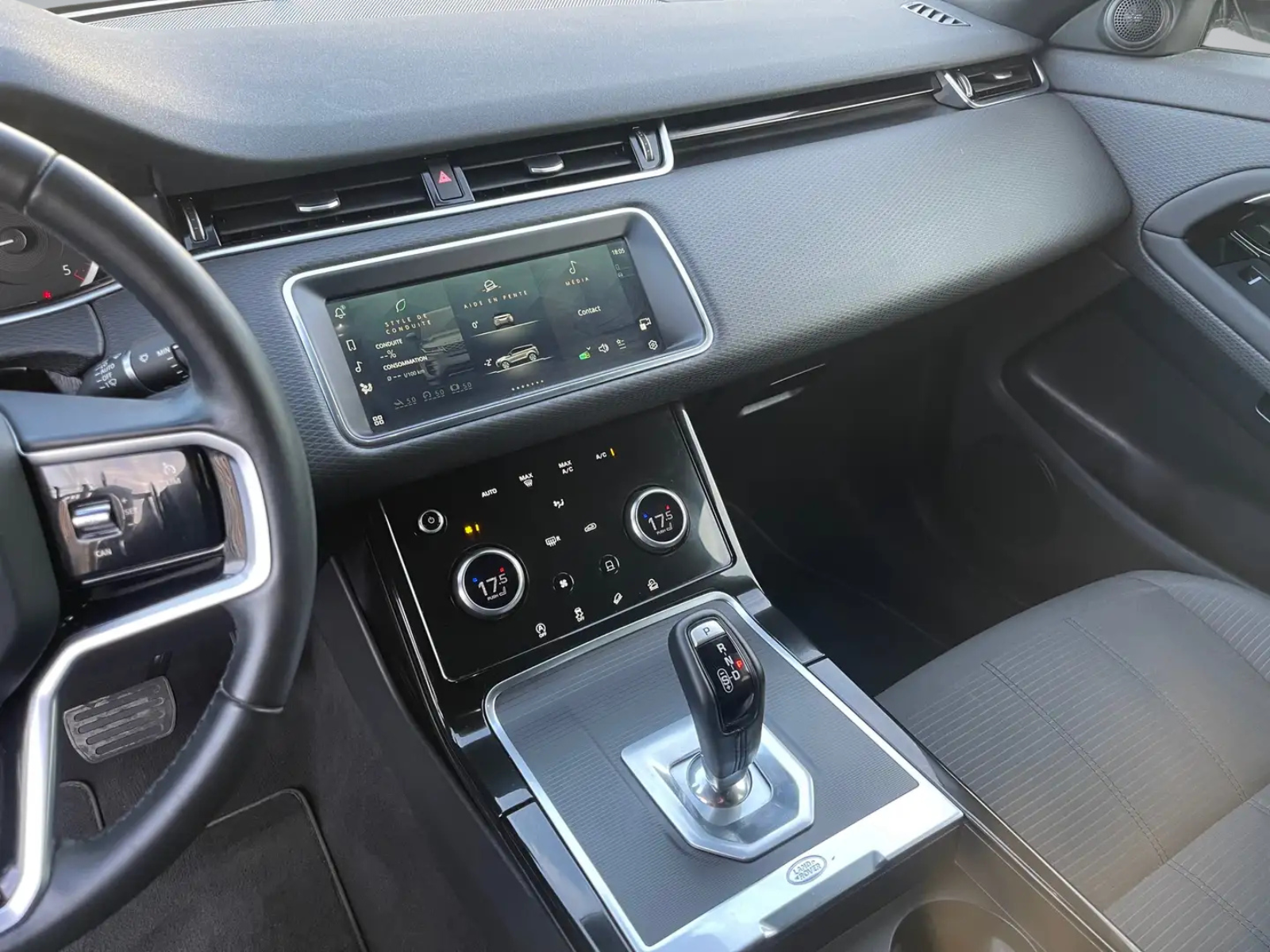 Land Rover Range Rover Evoque 2.0 TD4 SE // 1ER MAIN //CARNET// GARANTIE 12 MOIS