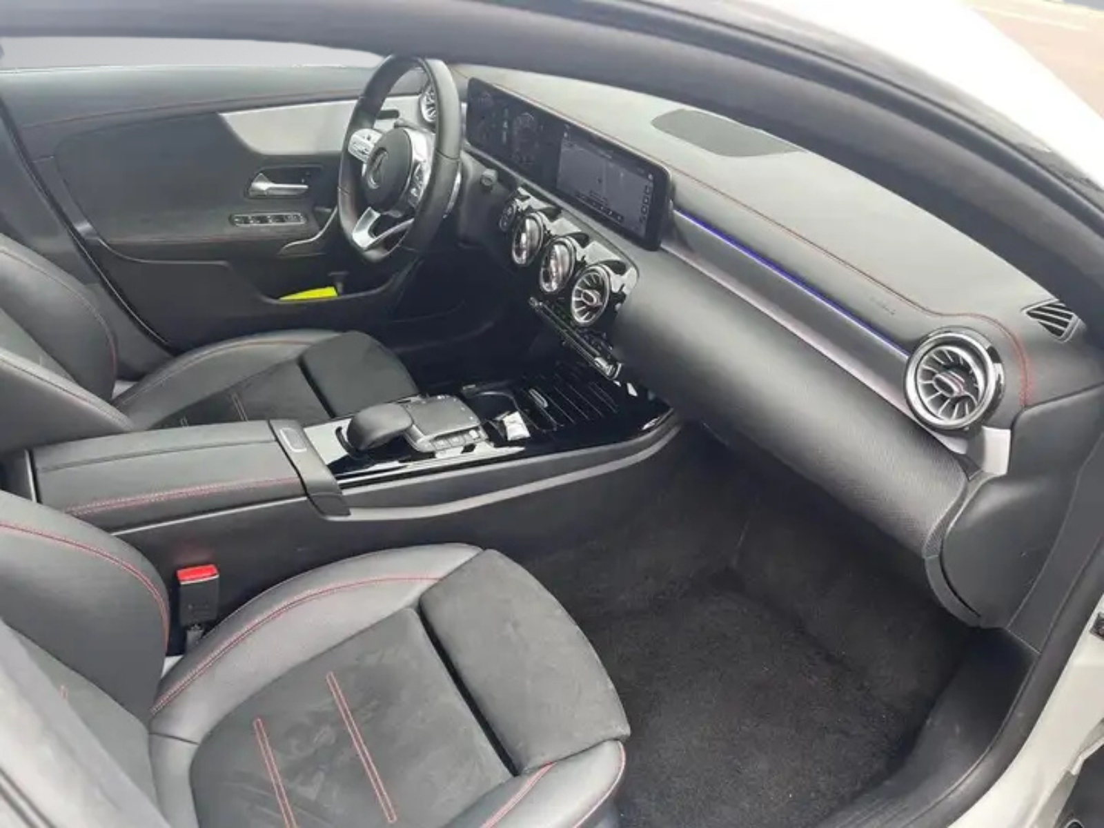 Mercedes-Benz CLA 200 d Auto Pack AMG/ALCANTARA-NAVI-CAMERA-LED-GARANTIE