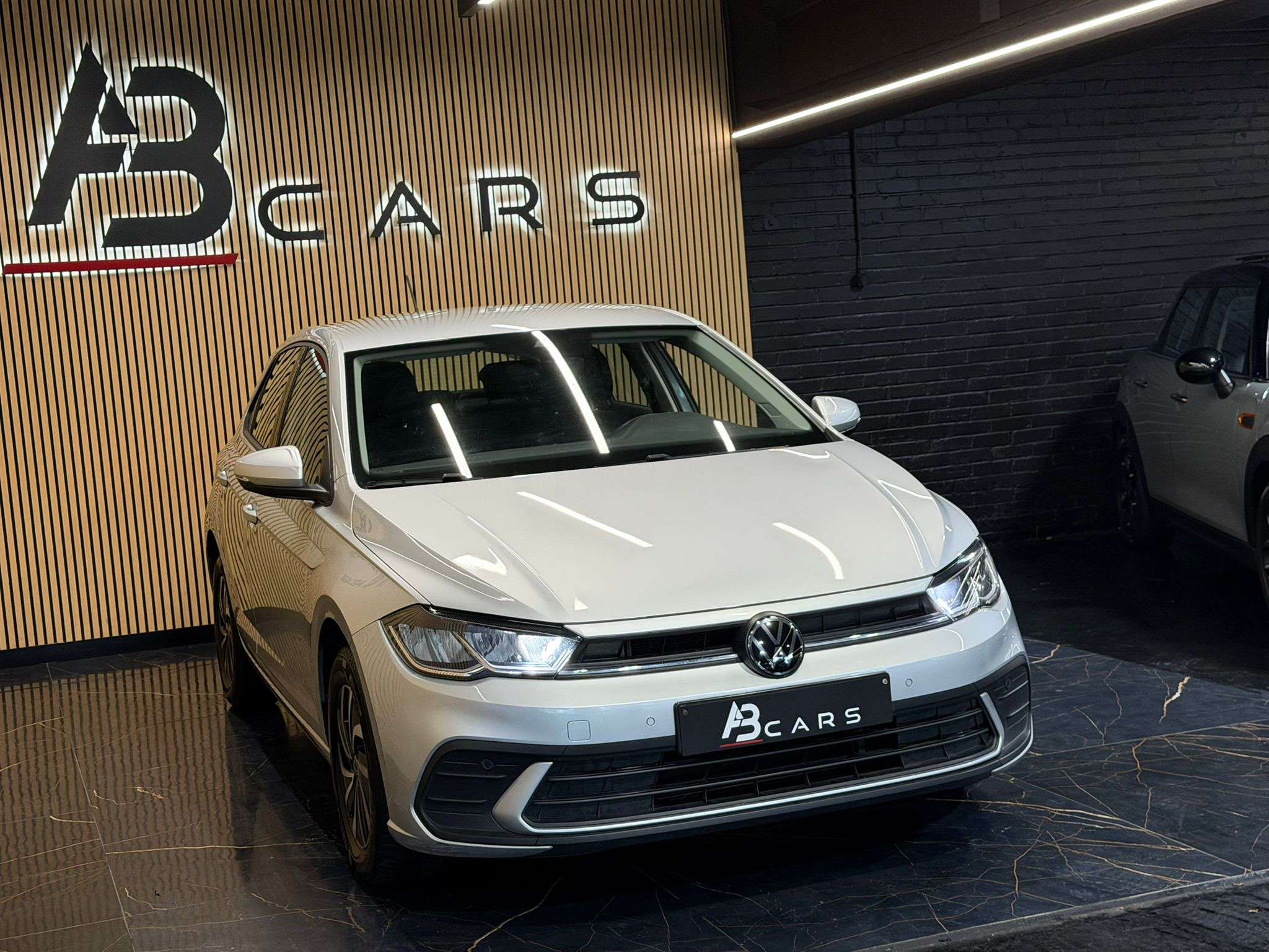 Volkswagen Polo 1.0 TSi Highline * COCKPIT - SPORT * GARANTIE 12 MOIS *