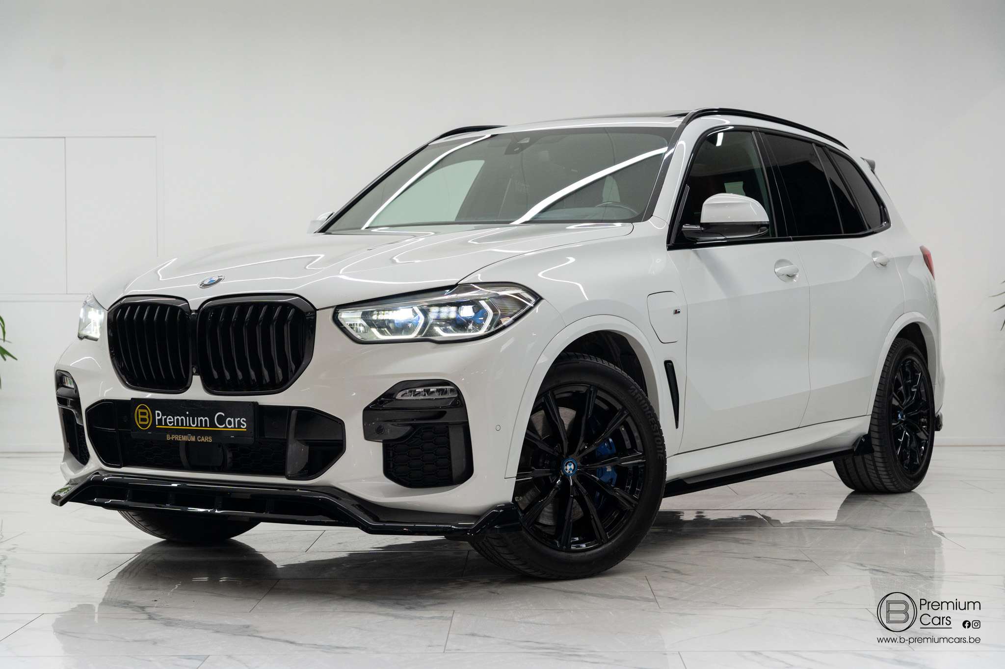 BMW X5 45e Xdrive! M-Performance bodykit! Full options! Laser, HUD, Pano, Acc!