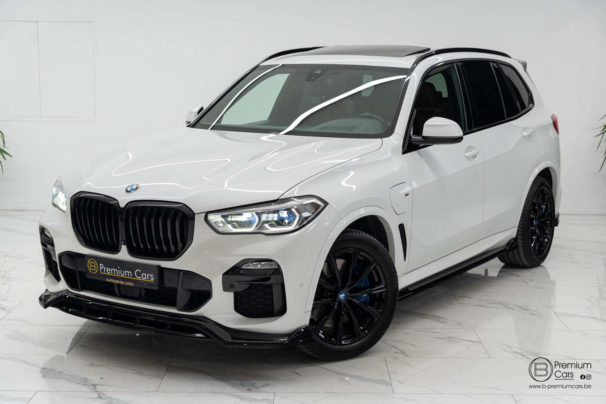 BMW X5 45e Xdrive! M-Performance bodykit! Full options! Laser, HUD, Pano, Acc!
