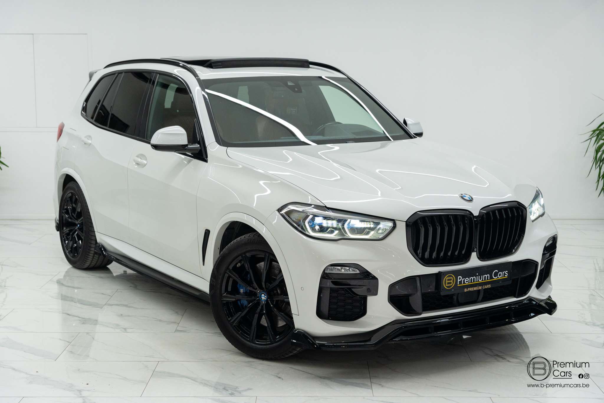 BMW X5 45e Xdrive! M-Performance bodykit! Full options! Laser, HUD, Pano, Acc!