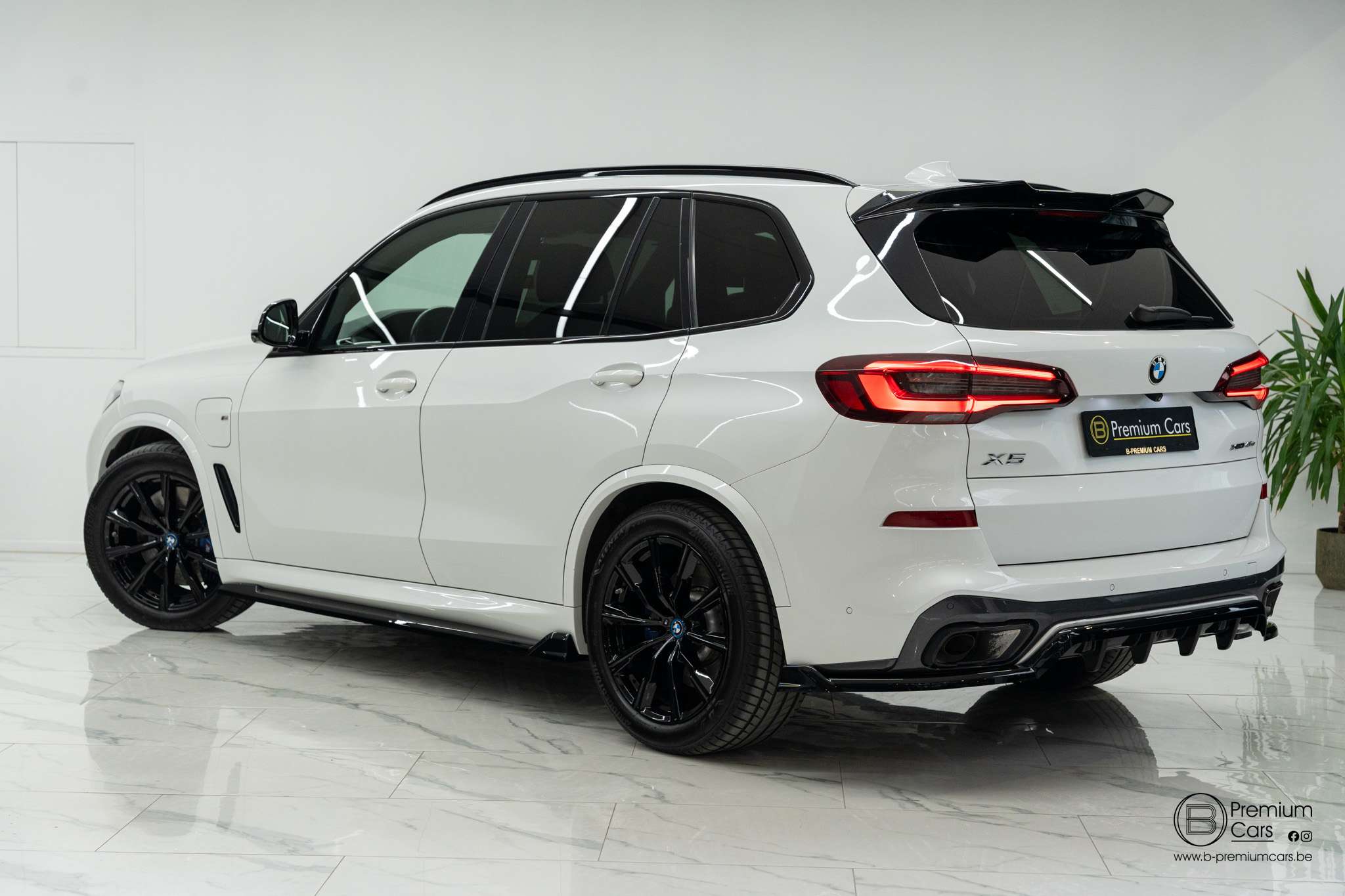 BMW X5 45e Xdrive! M-Performance bodykit! Full options! Laser, HUD, Pano, Acc!