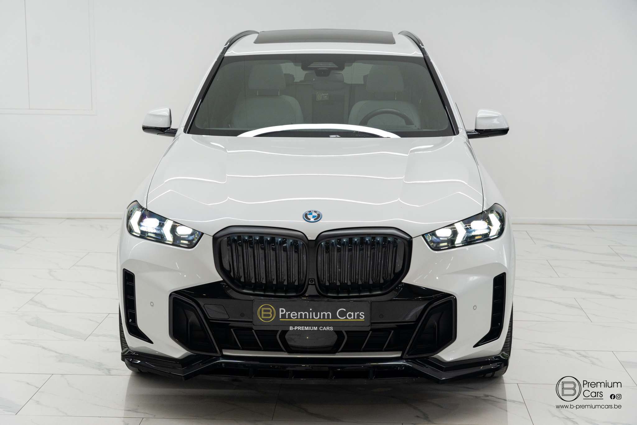 BMW X5 xDrive50e hybrid M-Performance bodykit! Pano, H&K, Acc, Hud!