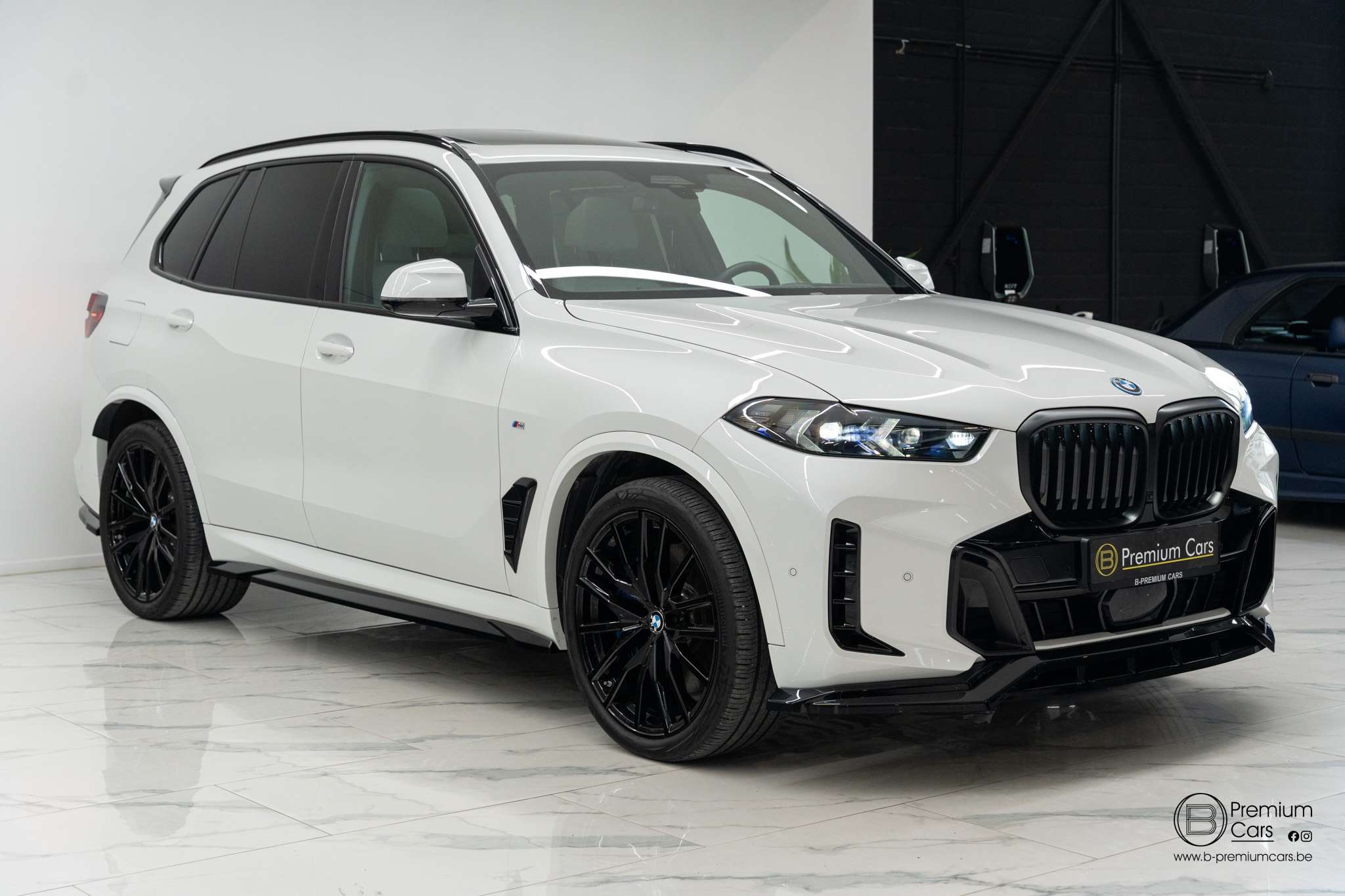 BMW X5 xDrive50e hybrid M-Performance bodykit! Pano, H&K, Acc, Hud!