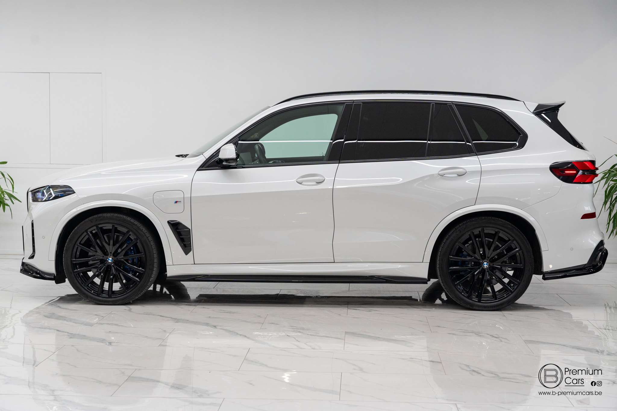 BMW X5 xDrive50e hybrid M-Performance bodykit! Pano, H&K, Acc, Hud!
