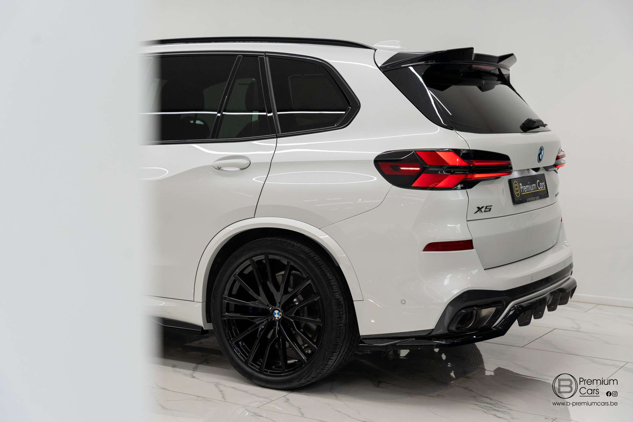 BMW X5 xDrive50e hybrid M-Performance bodykit! Pano, H&K, Acc, Hud!