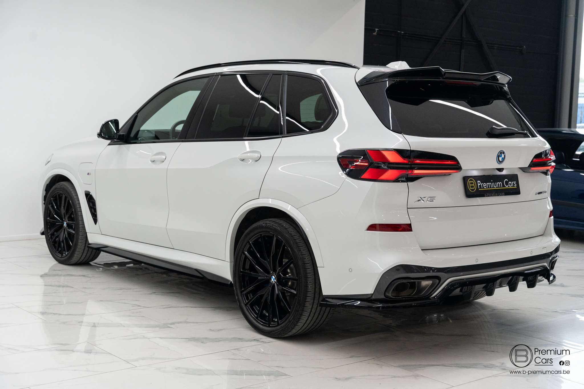 BMW X5 xDrive50e hybrid M-Performance bodykit! Pano, H&K, Acc, Hud!