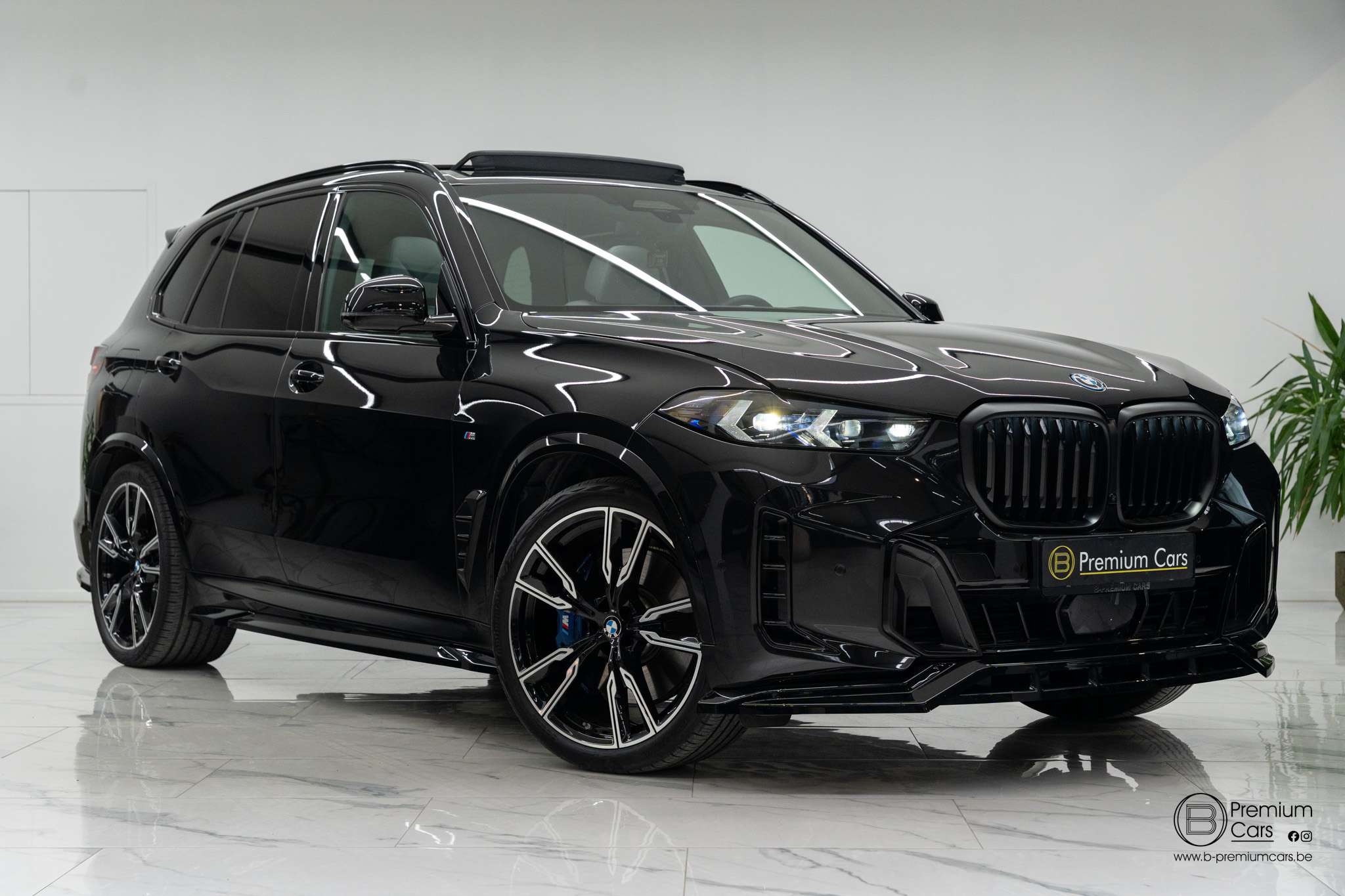 BMW X5 xDrive50e hybrid M-Performance bodykit! Pano, H&K, Acc, Hud!