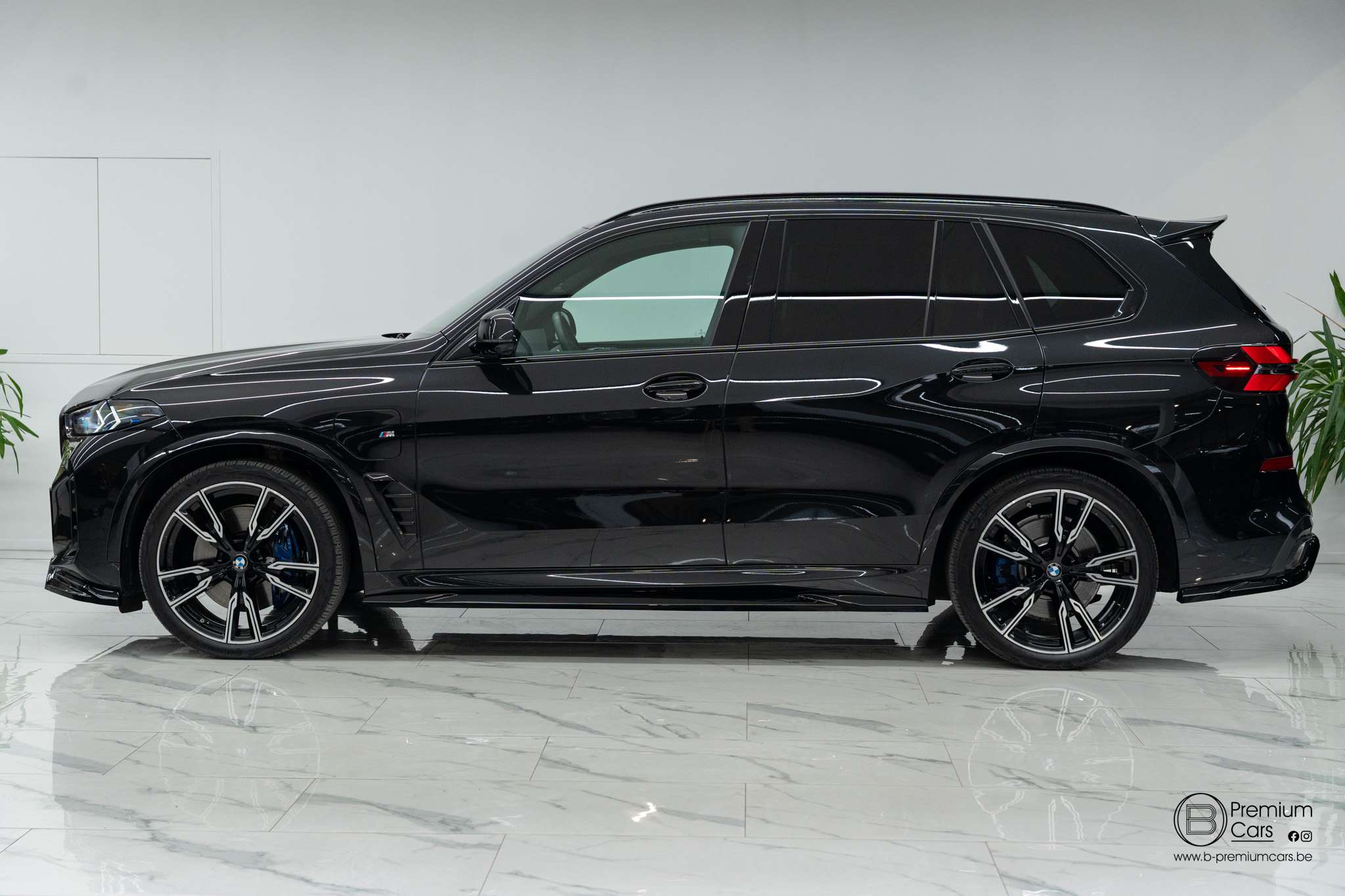 BMW X5 xDrive50e hybrid M-Performance bodykit! Pano, H&K, Acc, Hud!
