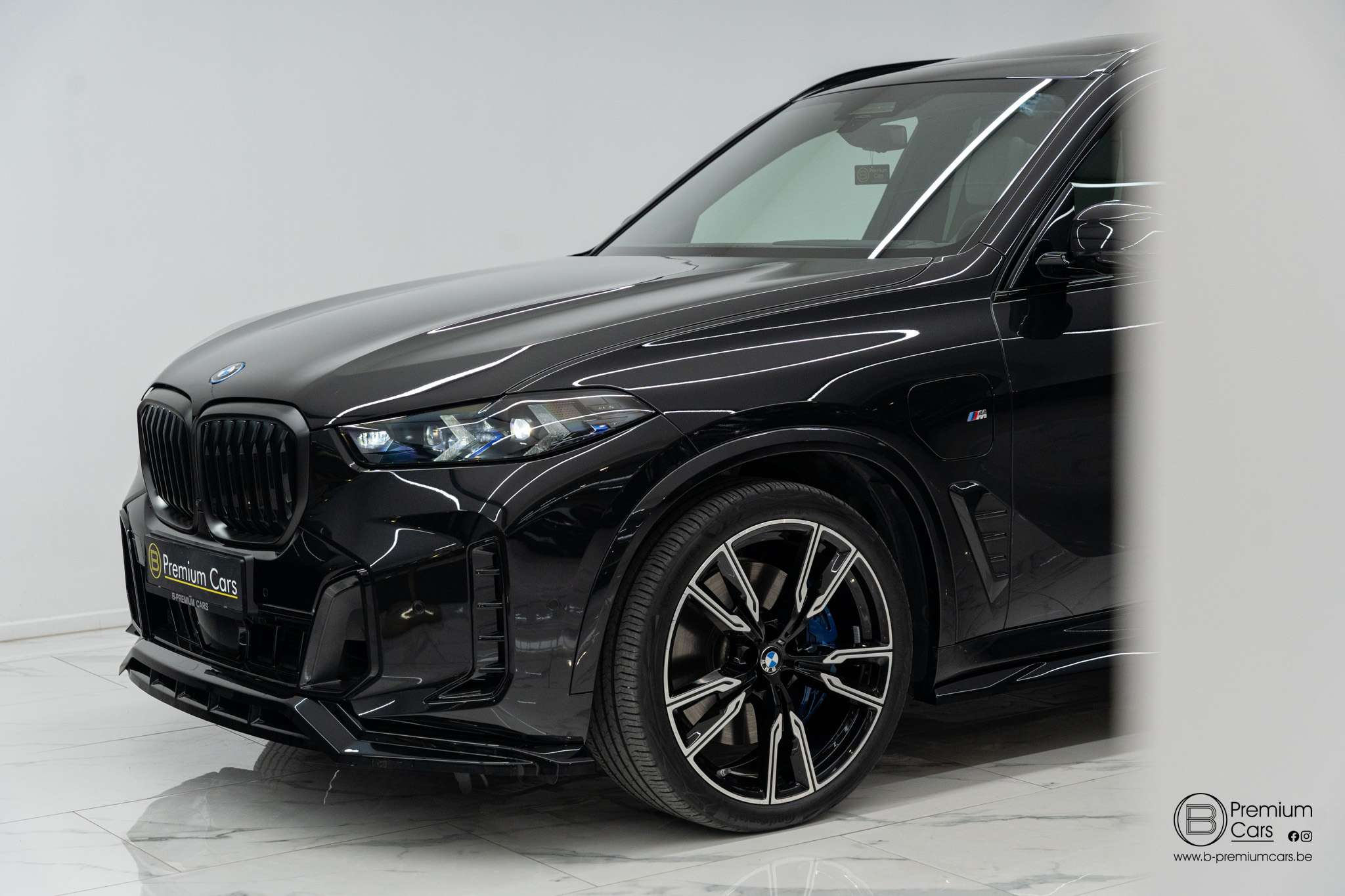 BMW X5 xDrive50e hybrid M-Performance bodykit! Pano, H&K, Acc, Hud!
