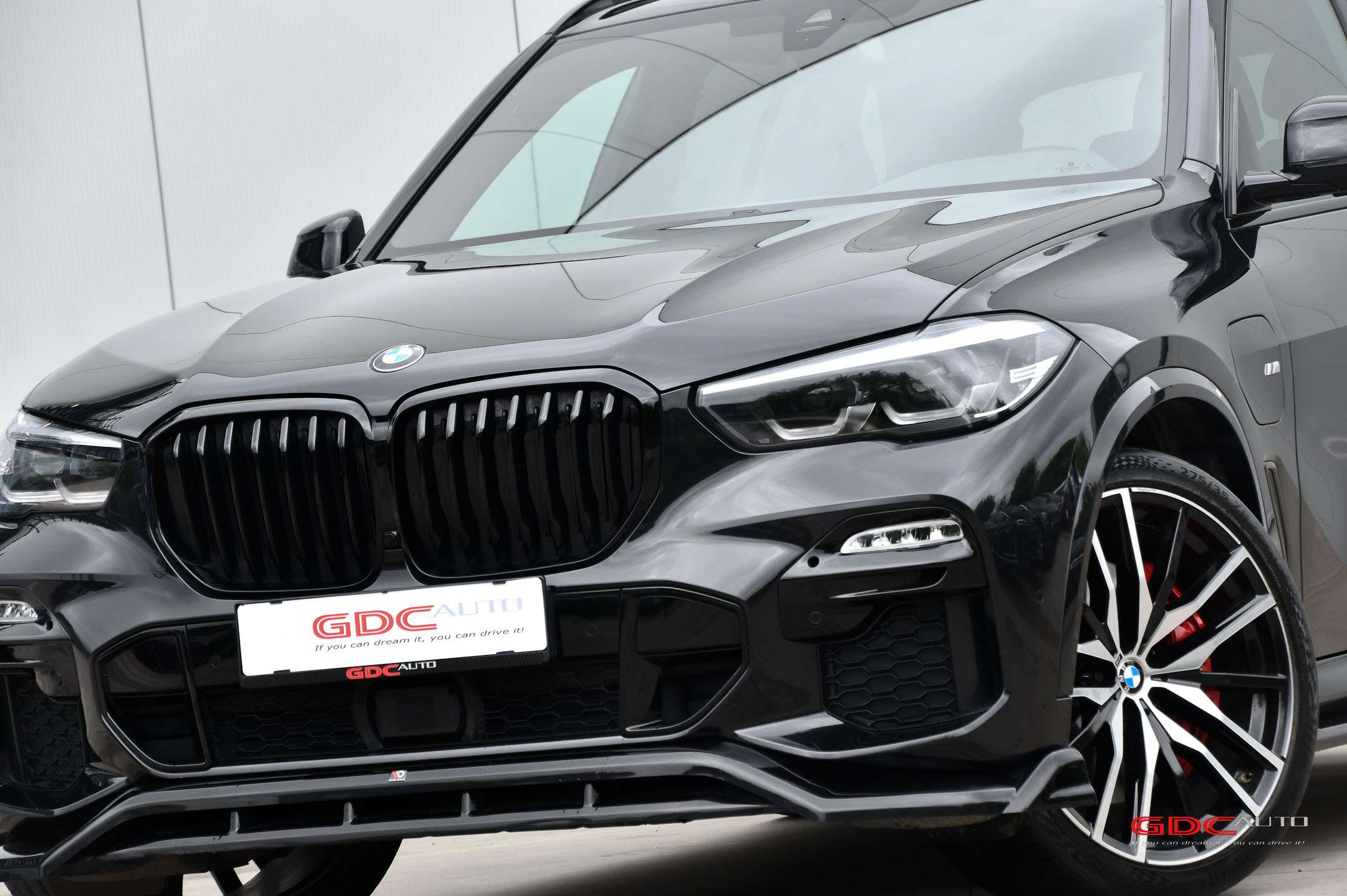 BMW X5 45e l  Maxton Design Pack l