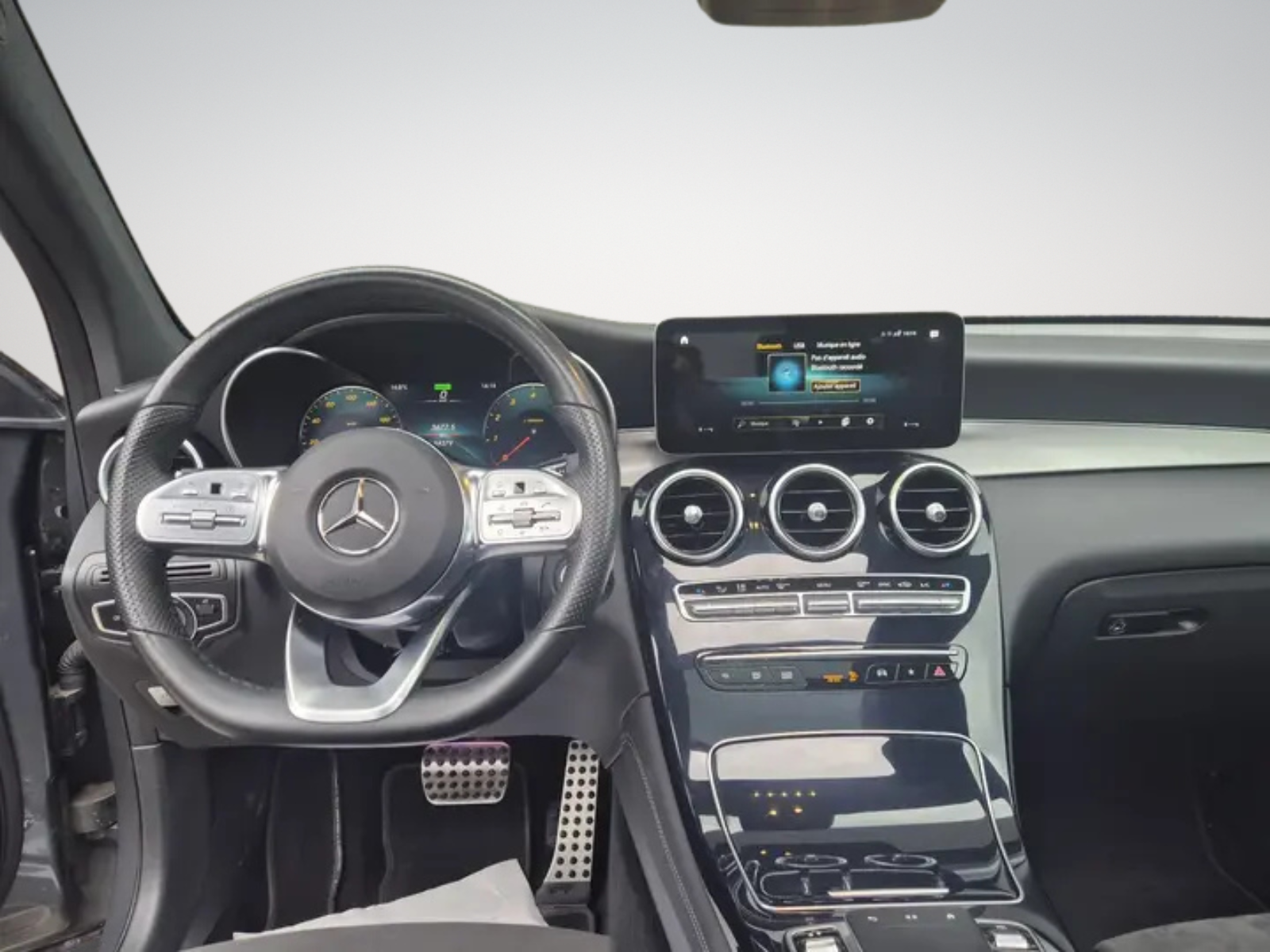 Mercedes-Benz GLC 200 PACK AMG/CARPLAY//GPS/CAMERA/GARANTIE 12MOIS