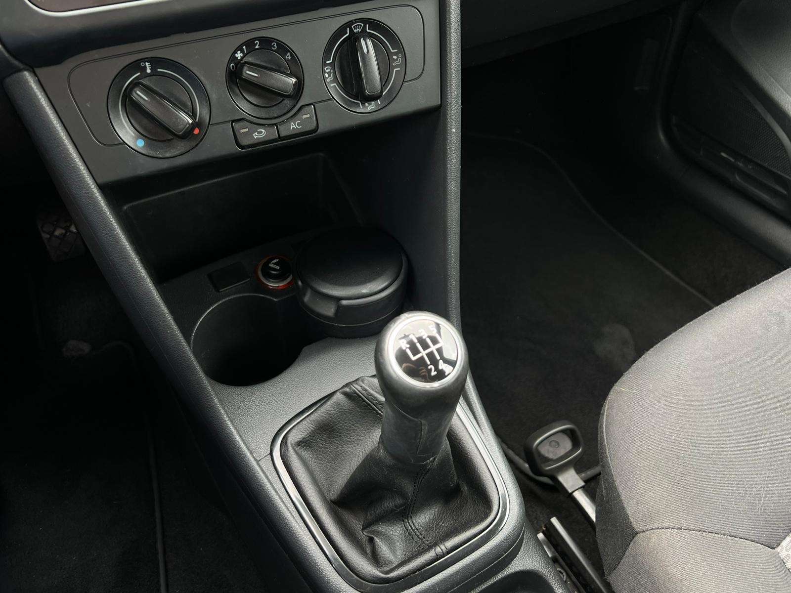 Volkswagen Polo Polo 1.2i GARANTI CLIM ECRAN CARPLAY
