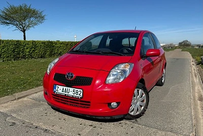 Toyota Yaris II 87 VVT-I 3P