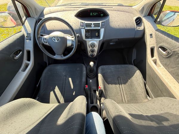 Toyota Yaris II 87 VVT-I 3P