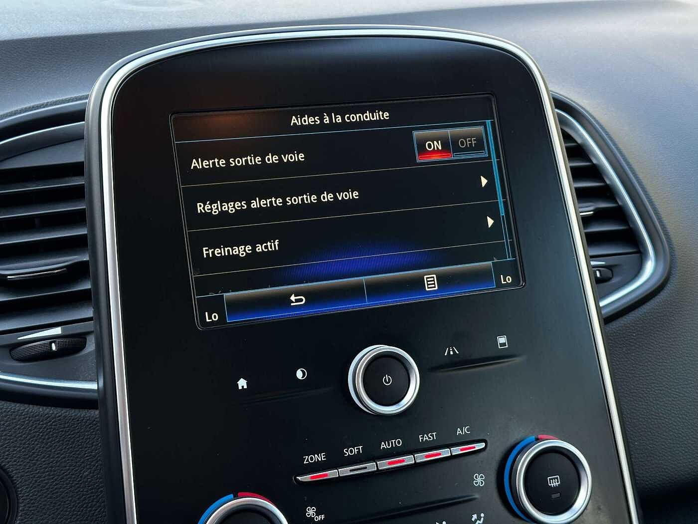 Renault Scenic 1.5 dCi Energy Zen LED/GPS/SENSOR/CLIM/AVERTISSEUR DE VOIE
