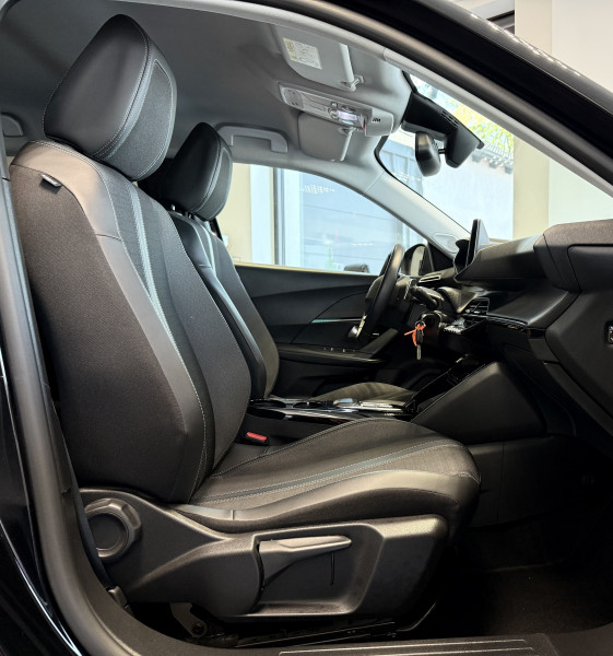 Peugeot 2008 1.5 BLUEHDI 130CH S&S ALLURE EAT8