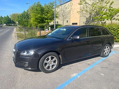 Audi A4 IV (2) AVANT 2.0 TDI 143 AMBIENTE MULTITRONIC