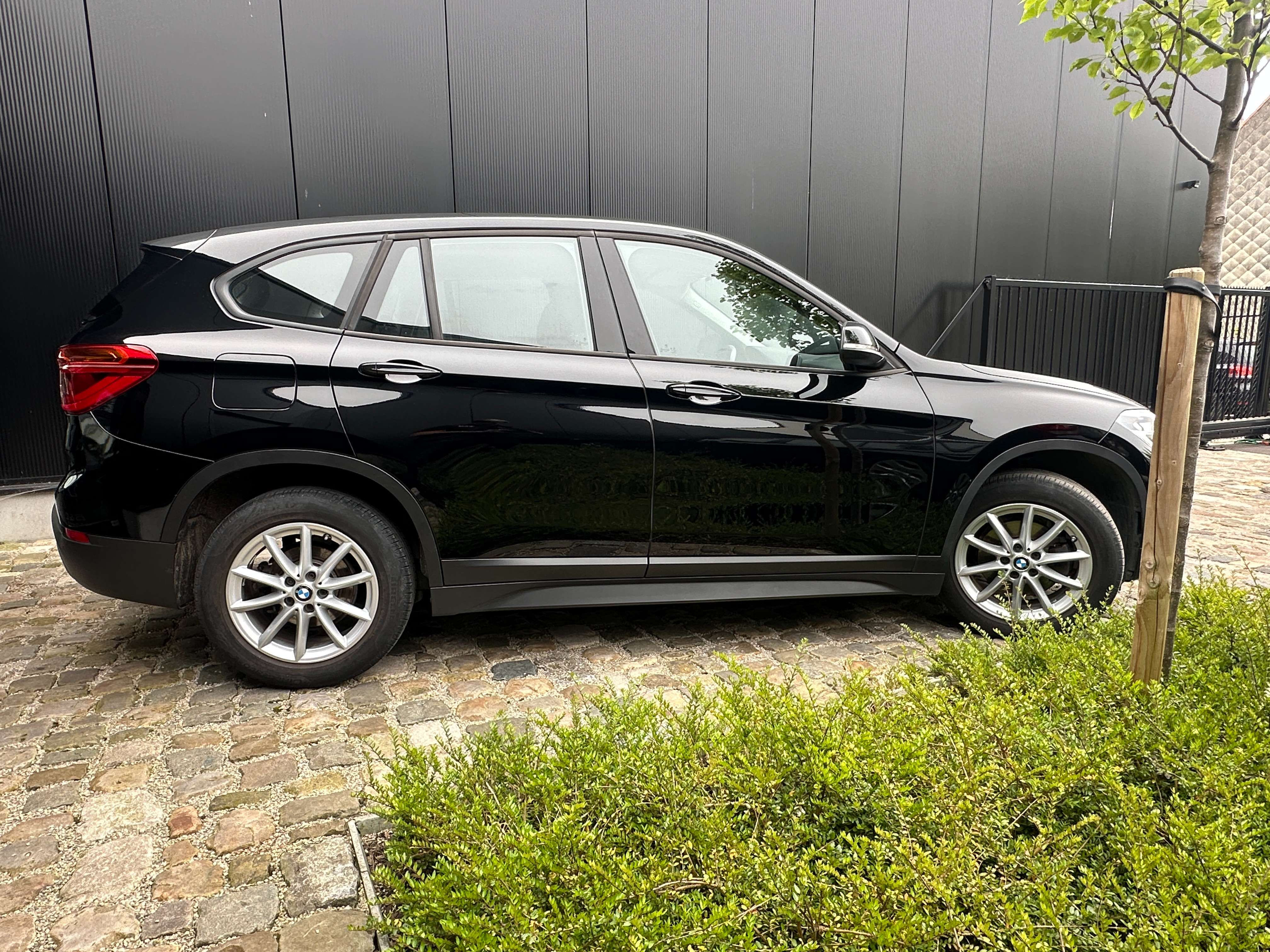 BMW X1 X1 1.5i sDrive18 EU6d  /GPS/verw stoel/PDC/elektr koffer/GARANTIE