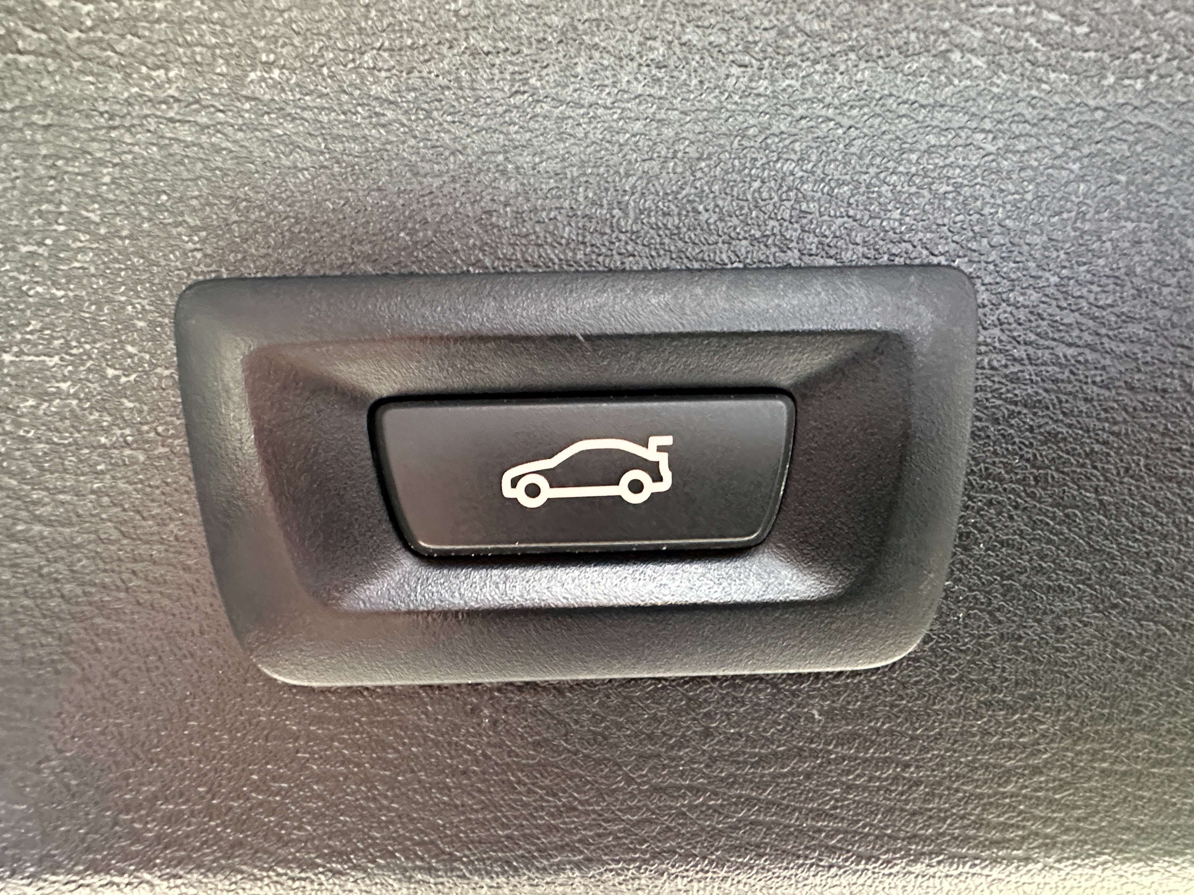BMW X1 X1 1.5i sDrive18 EU6d  /GPS/verw stoel/PDC/elektr koffer/GARANTIE