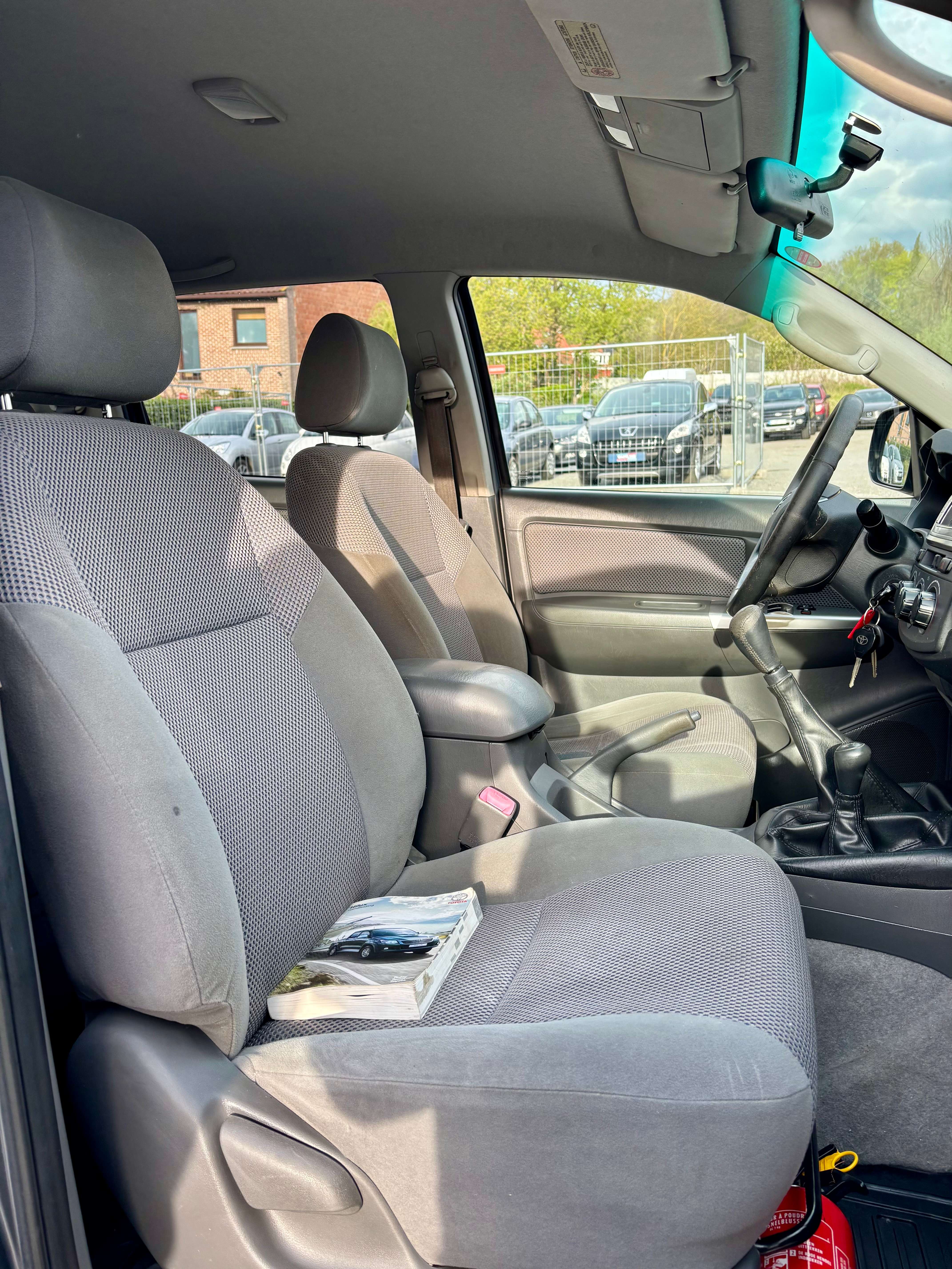 Toyota Hilux 2.5 D-4D 144 SRX " gps " attache rem " car-pass