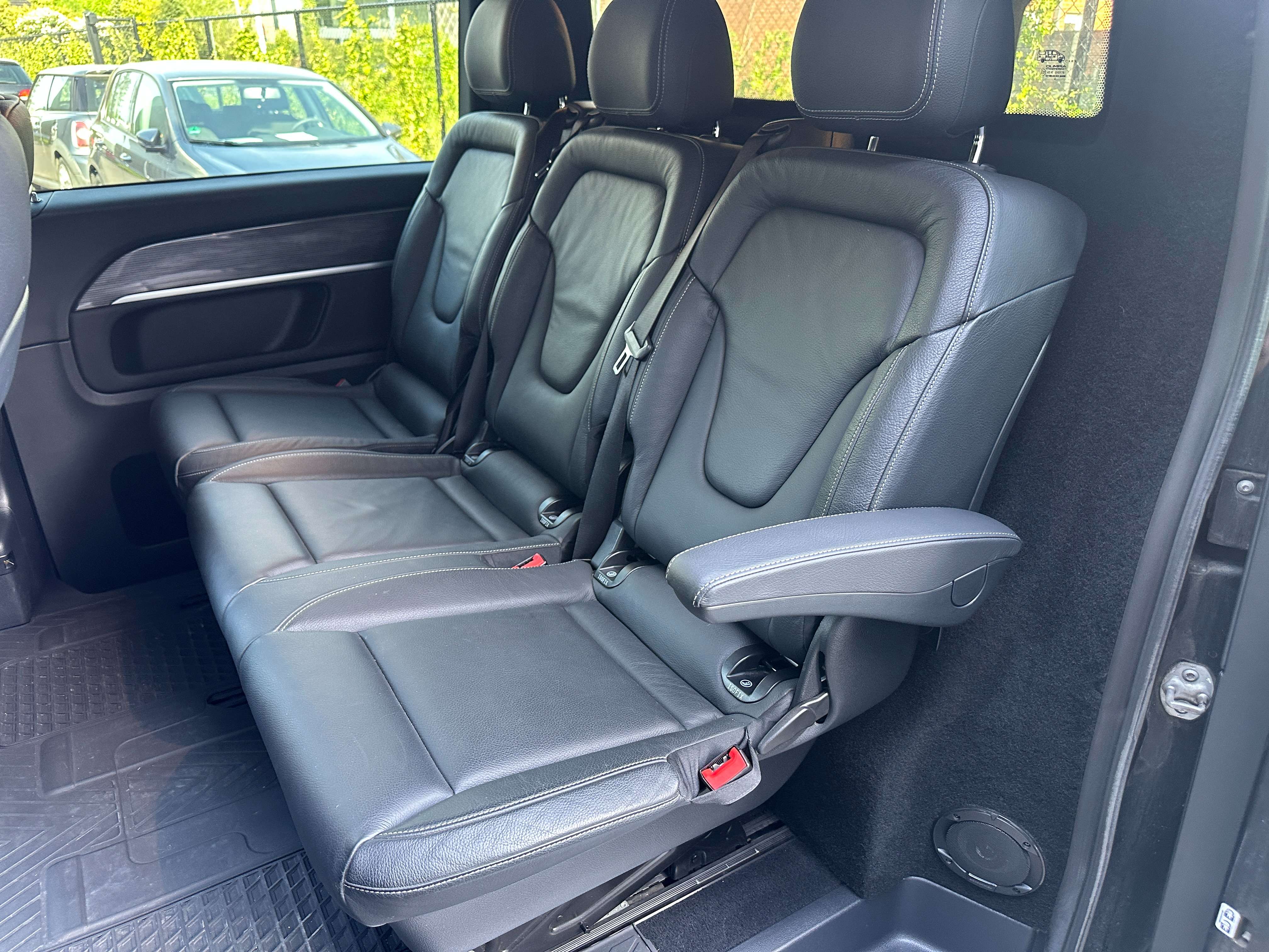 Mercedes-Benz V 300 V 300d L2 Avantgarde Lichte Vracht 5pl/LEDER/ Geen BIV en 135 TAX/Trekh 2500kg/