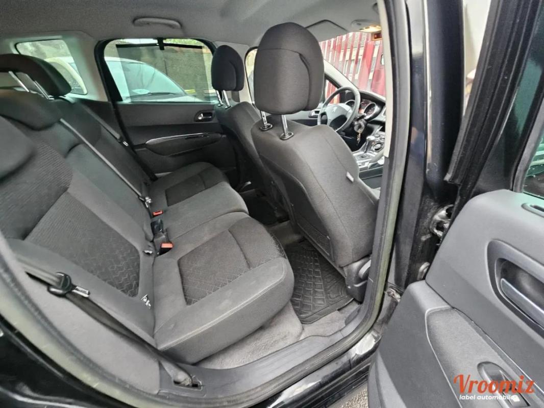 Peugeot 3008 GENERATION-I 1.6 E-HDI 115 BLUE-LION BUSINESS ETG6