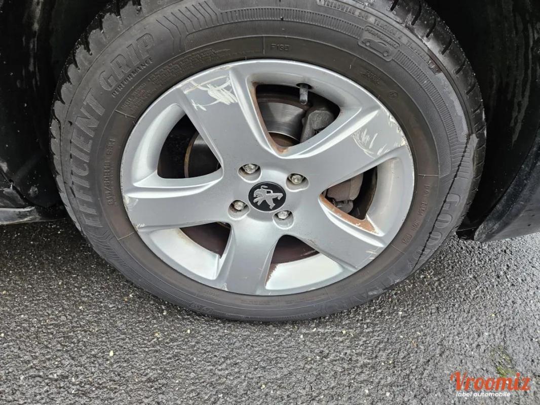 Peugeot 3008 GENERATION-I 1.6 E-HDI 115 BLUE-LION BUSINESS ETG6