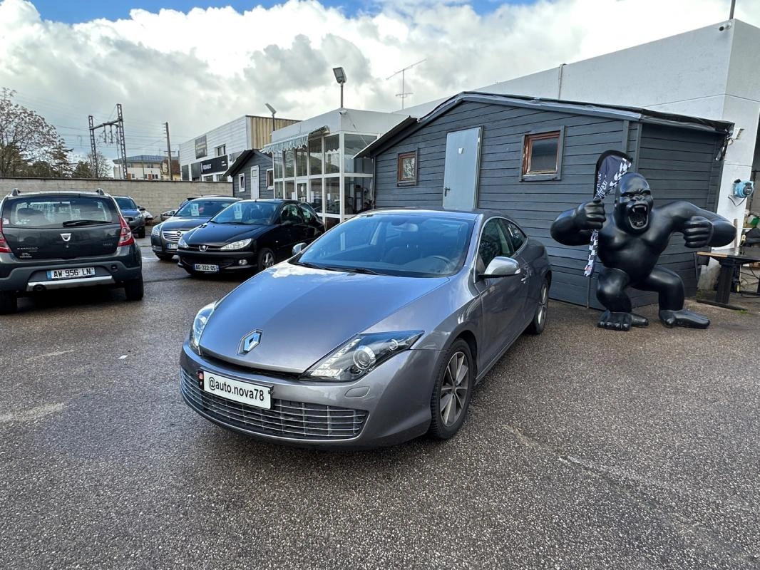 Renault Laguna 2.0 dCi 150 eco2 Energy Black Edition