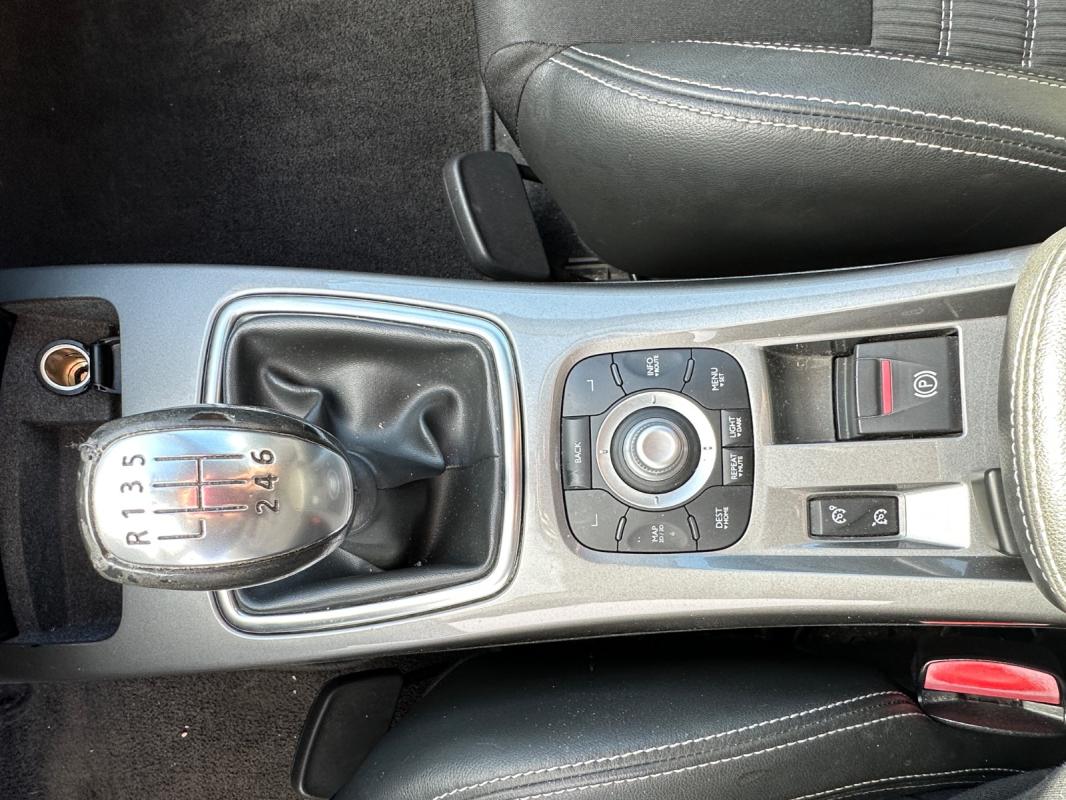 Renault Laguna 2.0 dCi 150 eco2 Energy Black Edition