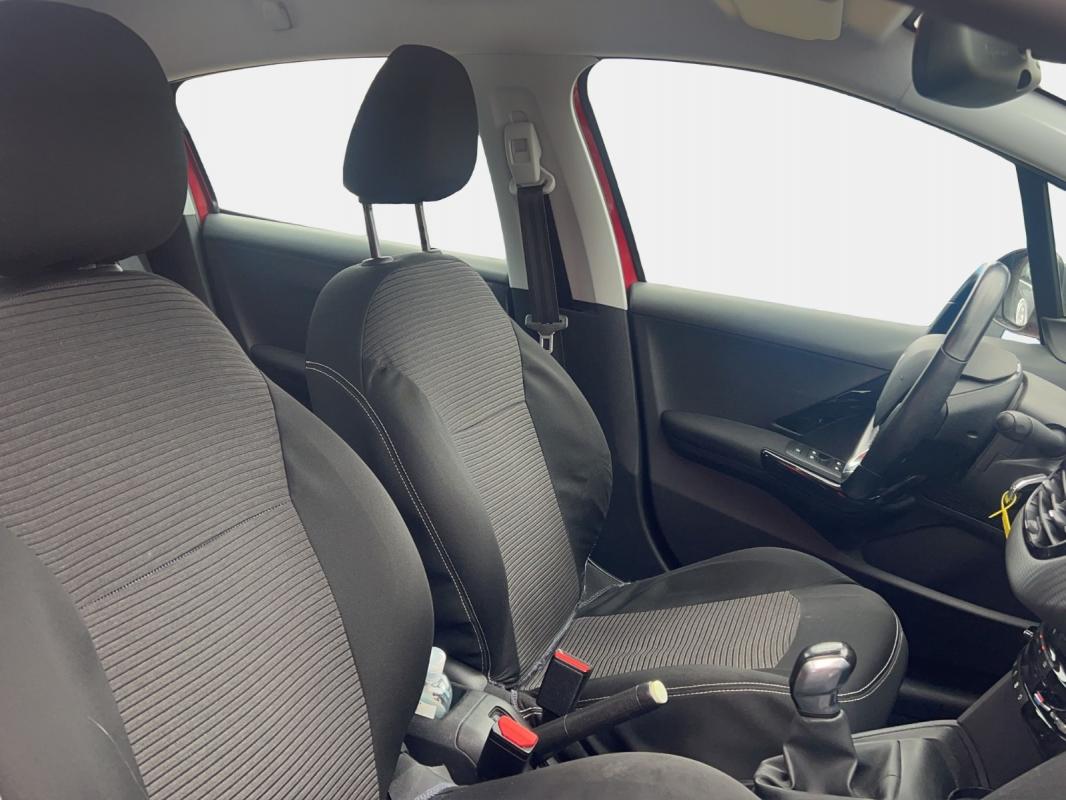 Peugeot 208 1.2 PureTech 82ch BVM5 Allure