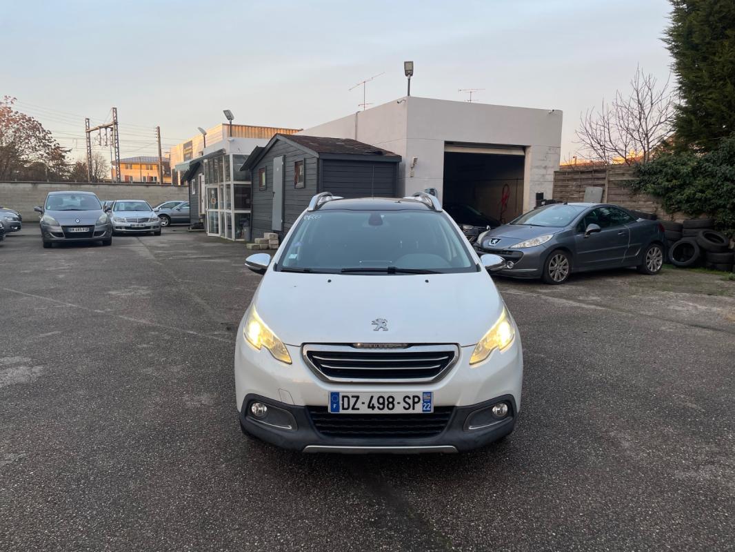 Peugeot 2008 1.2 PureTech 110ch SS EAT6 Féline Titane