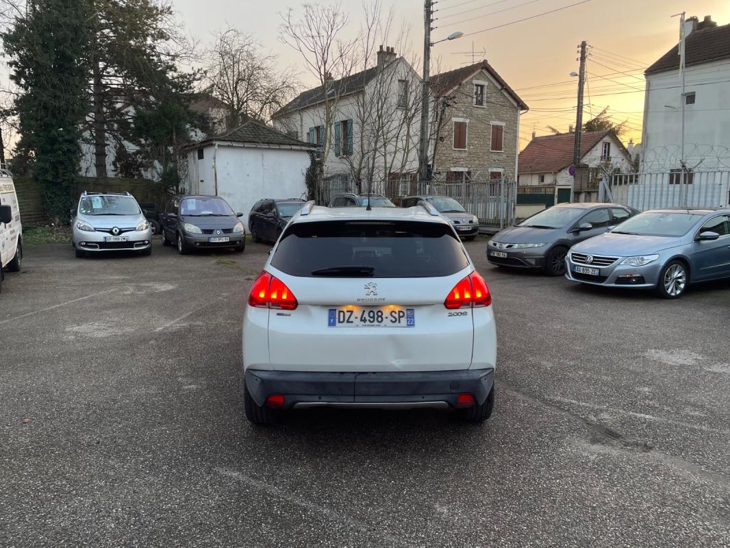 Peugeot 2008 1.2 PureTech 110ch SS EAT6 Féline Titane