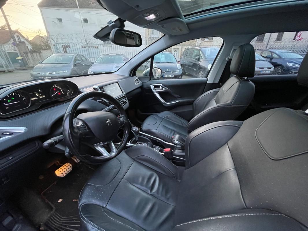 Peugeot 2008 1.2 PureTech 110ch SS EAT6 Féline Titane