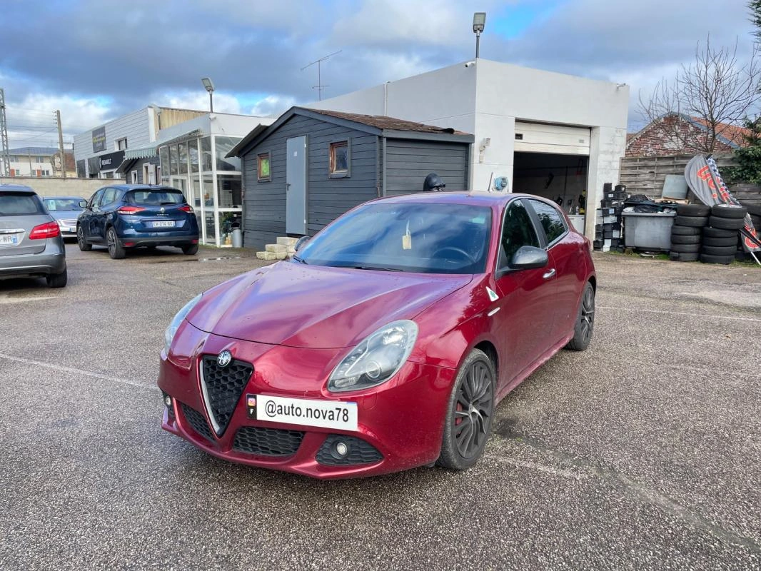 Alfa Romeo Giulietta 1750 TBI 235 ch Quadrifoglio Verde