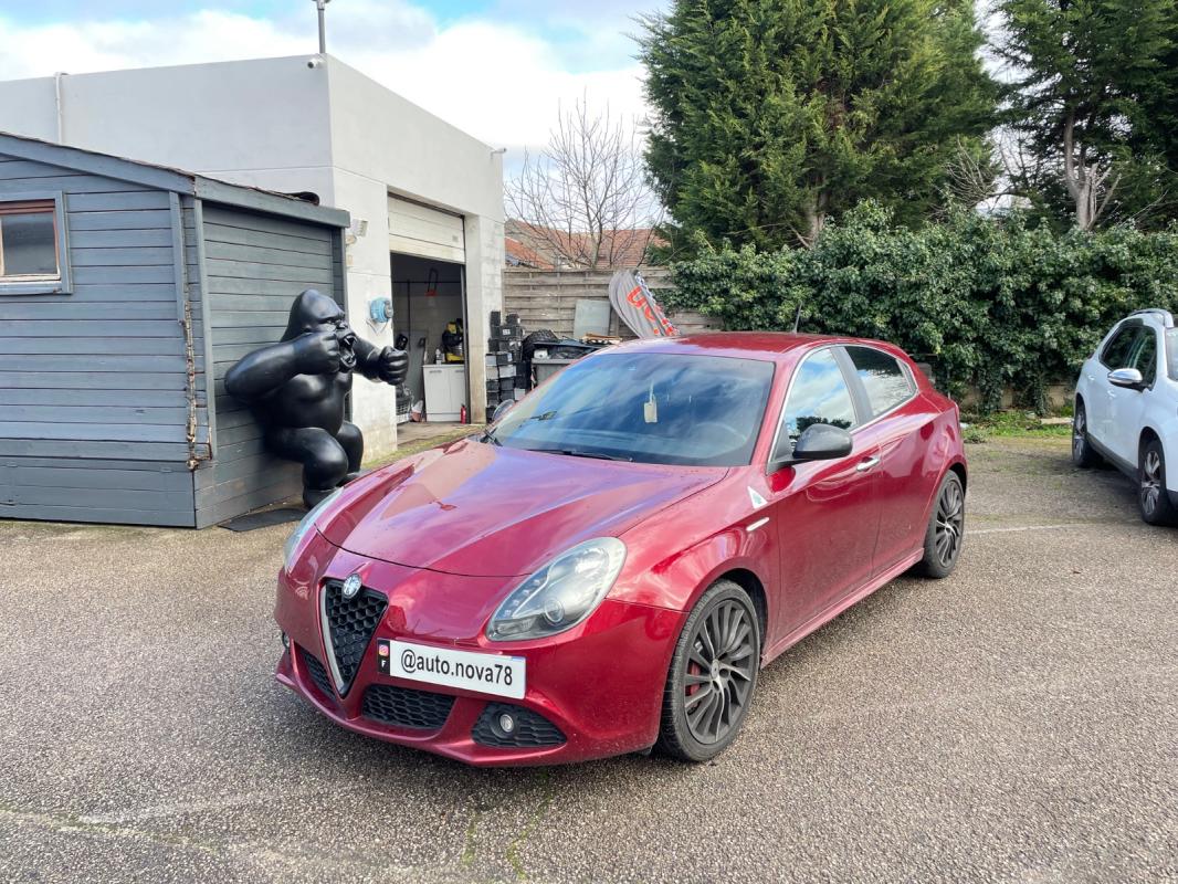 Alfa Romeo Giulietta 1750 TBI 235 ch Quadrifoglio Verde