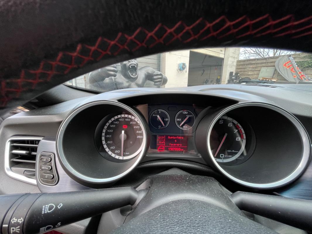 Alfa Romeo Giulietta 1750 TBI 235 ch Quadrifoglio Verde