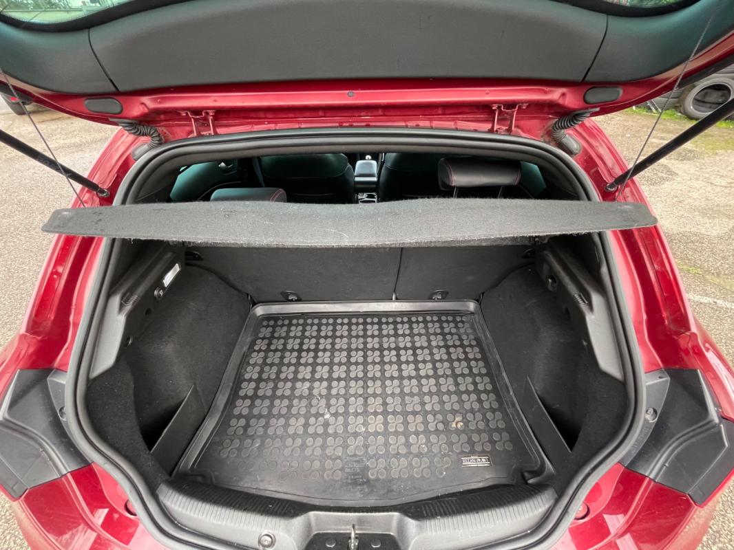 Alfa Romeo Giulietta 1750 TBI 235 ch Quadrifoglio Verde
