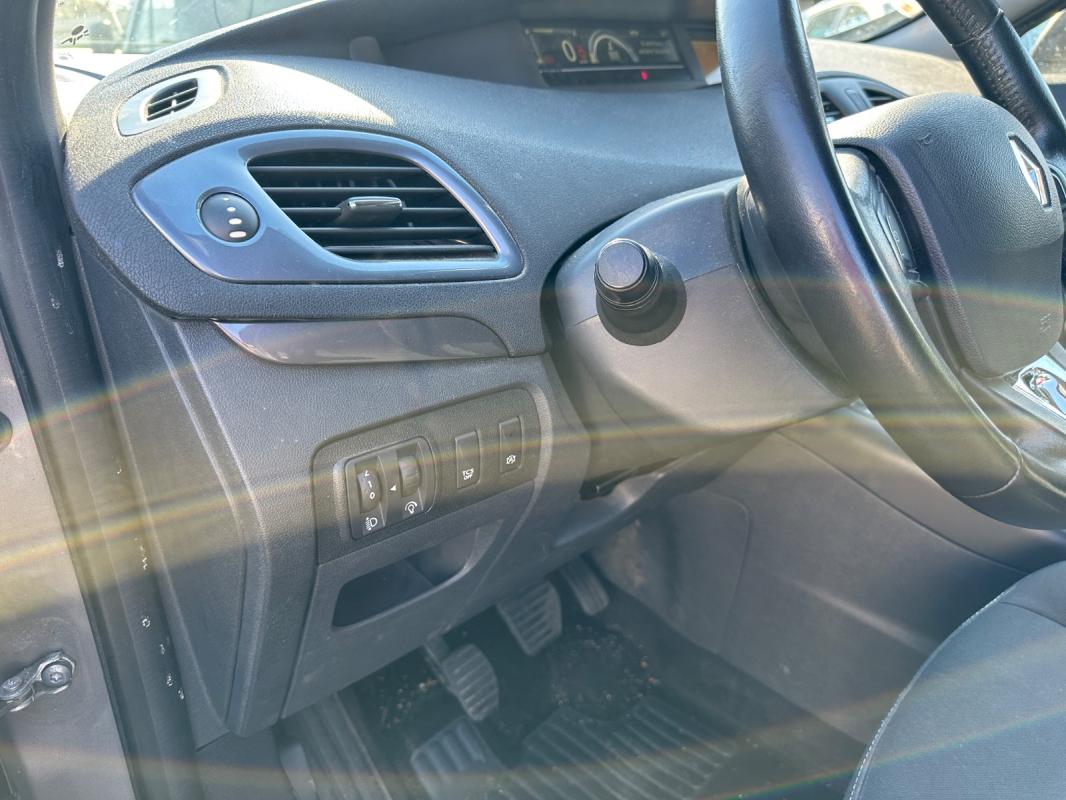 Renault Grand Scenic III TCe 130 Energy Limited 7 pl