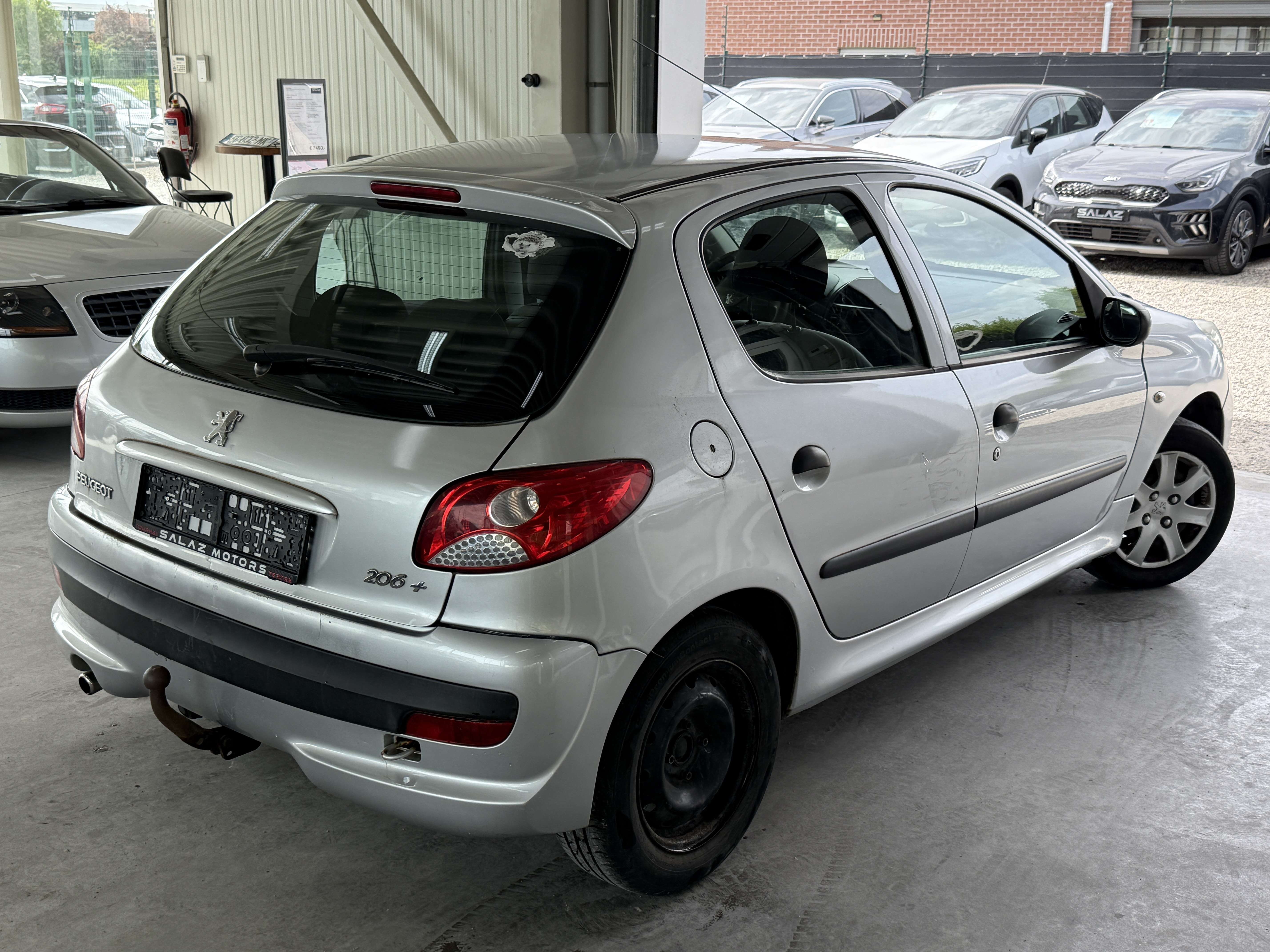Peugeot 206 206  1.4i_PRIX_MARCHAND_5PRTS_ESSENCE_NO CONTROL / NO GARANTIE