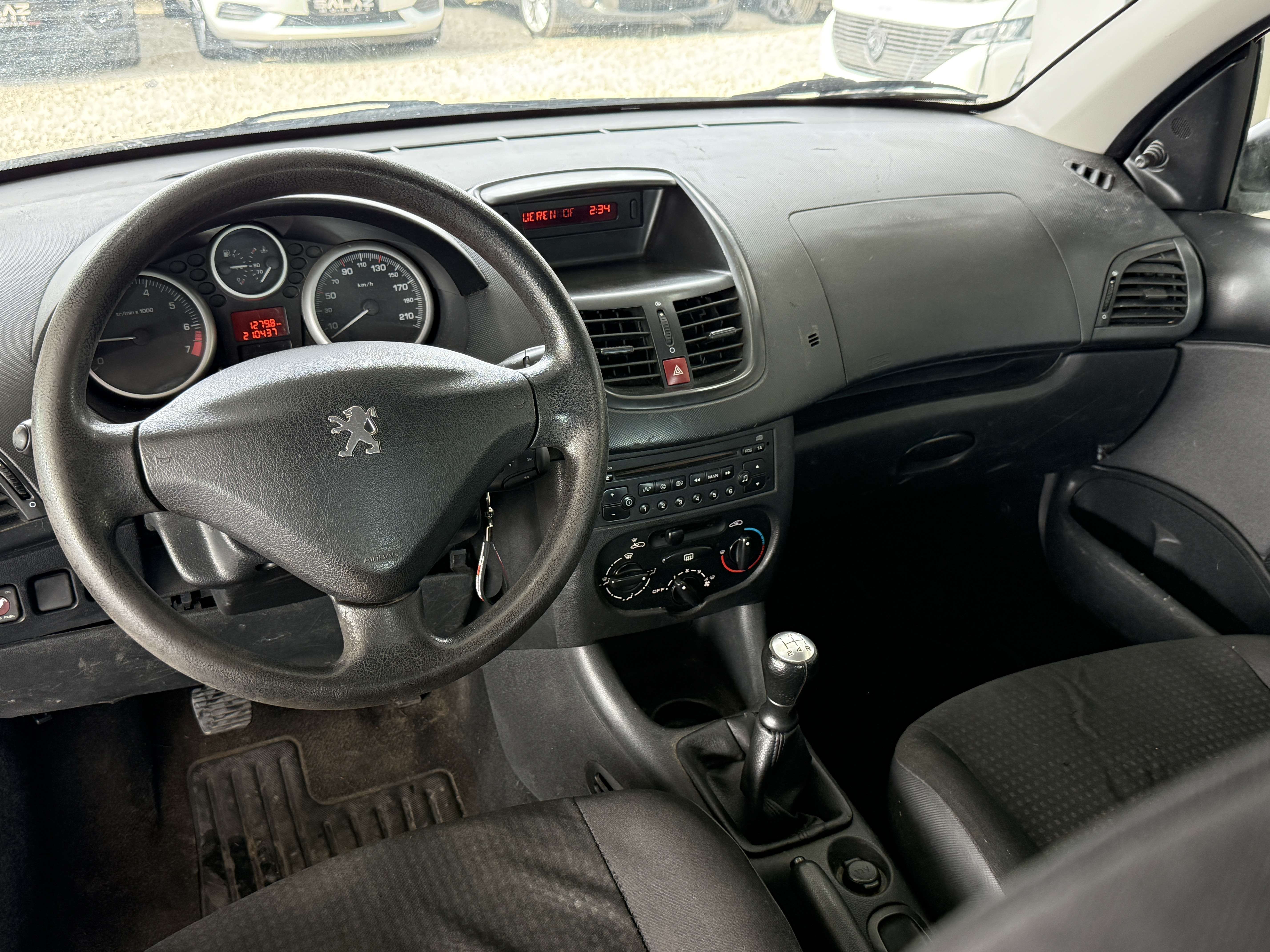 Peugeot 206 206  1.4i_PRIX_MARCHAND_5PRTS_ESSENCE_NO CONTROL / NO GARANTIE