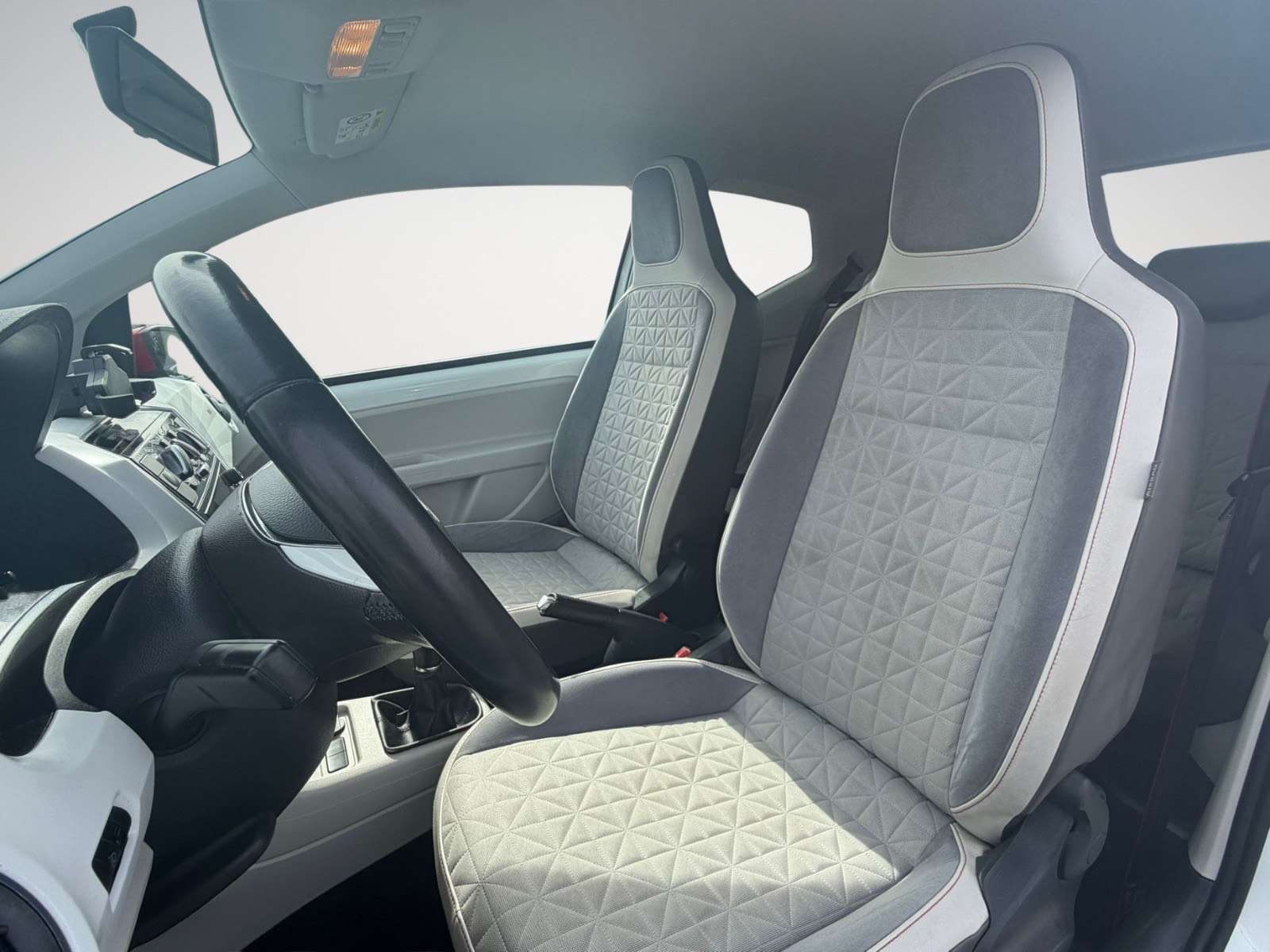 Volkswagen up! Up! 1.0i Beats / Clim / BT / Garantie 12 Mois