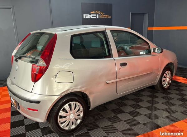 Fiat Punto II (2) 1.2 8V CULT II 3P