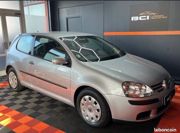 Volkswagen Golf V 1.4 16S TREND 3P