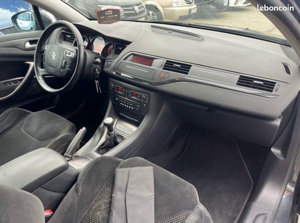 Citroen C5 II 1.6 HDI 110 FAP CONFORT