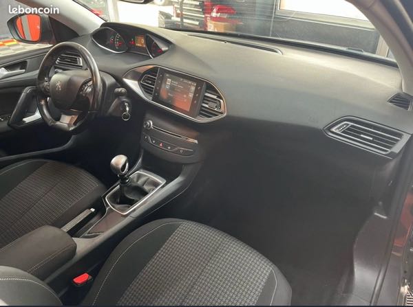 Peugeot 308 II (2) 1.6 BLUEHDI 120 EURO6 S&amp;S ACTIVE BUSINESS