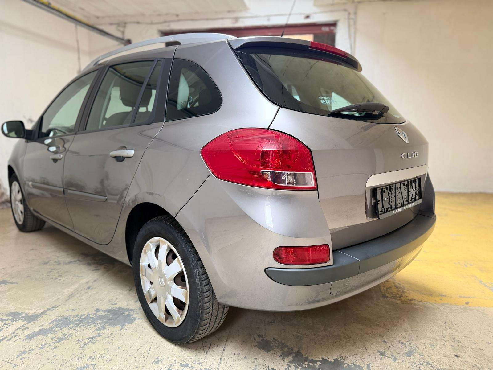 Renault Clio Clio 1.2i Authentique